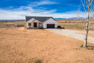 8356 N 9750 E, Lapoint, UT 84039 - Photo 4
