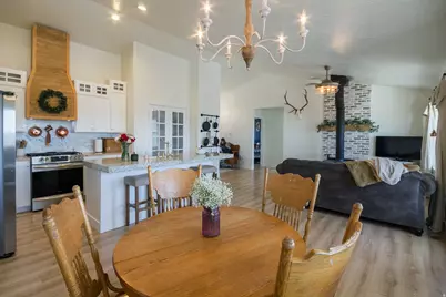 8356 N 9750 E, Lapoint, UT 84039 - Photo 10