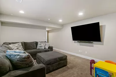 6891 S Suzanne Dr W, Midvale, UT 84047 - Photo 26