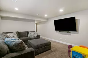 6891 S Suzanne Dr W, Midvale, UT 84047 - Photo 26