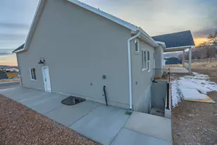 627 E 1100 N, Nephi, UT 84648 - Photo 6