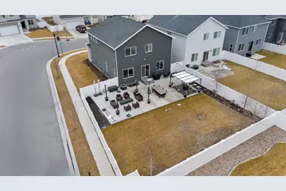 1161 Doris Loop Rd E #423, Eagle Mountain, UT 84005 - Photo 32