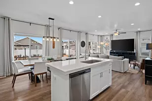 1161 Doris Loop Rd E, Eagle Mountain, UT 84005 - Photo 16