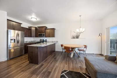 855 N Glen Eagles Ct W, Tooele, UT 84074 - Photo 4