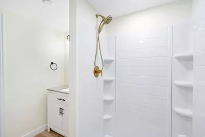 1549 N 400 W, Centerville, UT 84014 - Photo 32