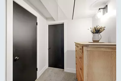 683 E 100 N, Bountiful, UT 84010 - Photo 32