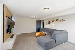 683 E 100 N, Bountiful, UT 84010 - Photo 28