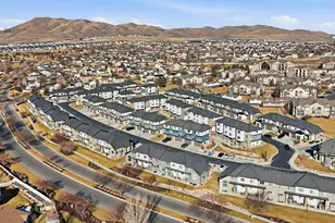 127 W Harvest Village Ln, Saratoga Springs, UT 84045 - Photo 4