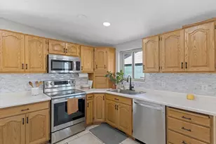 3454 W Brett Ave, West Valley, UT 84119 - Photo 4