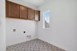 1177 W Mahogany St N, Saratoga Springs, UT 84045 - Photo 26