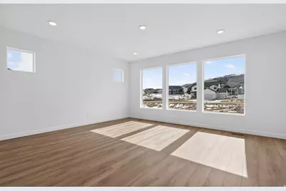 1177 W Mahogany St N, Saratoga Springs, UT 84045 - Photo 14