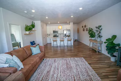 1048 W Azul Meadows Way, Bluffdale, UT 84065 - Photo 4