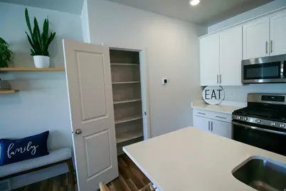 1048 W Azul Meadows Way, Bluffdale, UT 84065 - Photo 6