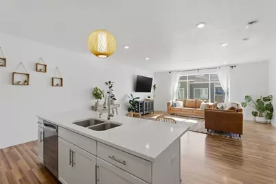 1048 W Azul Meadows Way, Bluffdale, UT 84065 - Photo 6