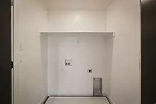 1068 W Audrey Ln S, Woods Cross, UT 84087 - Photo 16