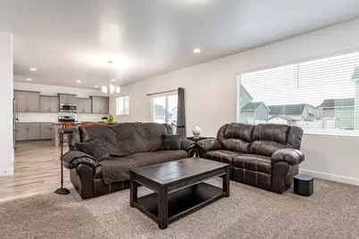 4068 W 1200 S, Syracuse, UT 84075 - Photo 8