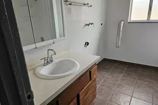 215 N 400 W, Ferron, UT 84523 - Photo 4