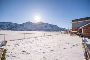 692 E 2400 N, North Ogden, UT 84414 - Photo 44