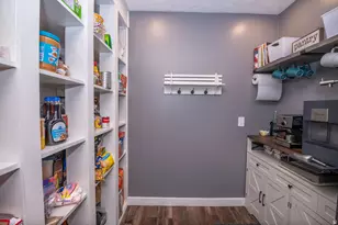 692 E 2400 N, North Ogden, UT 84414 - Photo 18