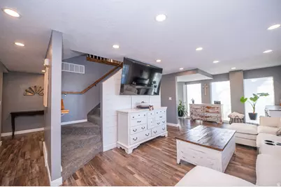 692 E 2400 N, North Ogden, UT 84414 - Photo 8