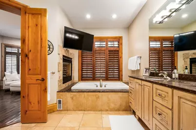 5083 S Clarenden Pl E, Holladay, UT 84117 - Photo 20