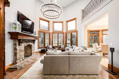 5083 S Clarenden Pl E, Holladay, UT 84117 - Photo 2