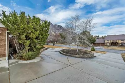 887 E Village Way, Alpine, UT 84004 - Photo 4