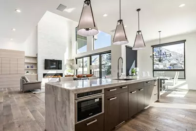 9969 S Altamont Dr E, Sandy, UT 84092 - Photo 26