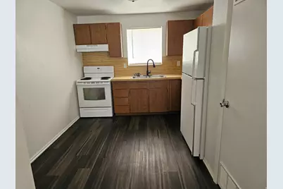 215 N 400 W #7, Ferron, UT 84523 - Photo 4