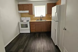 215 N 400 W, Ferron, UT 84523 - Photo 4