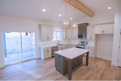 1604 N 200 E, Nephi, UT 84648 - Photo 8