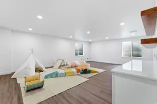 8569 S Round Stone Cv, Sandy, UT 84094 - Photo 24