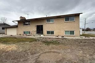 1718 W 9640 S, South Jordan, UT 84095 - Photo 1