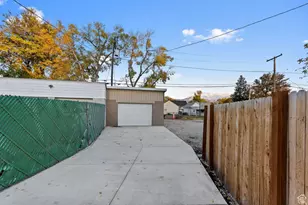 855 S 700 E, Salt Lake City, UT 84102 - Photo 34