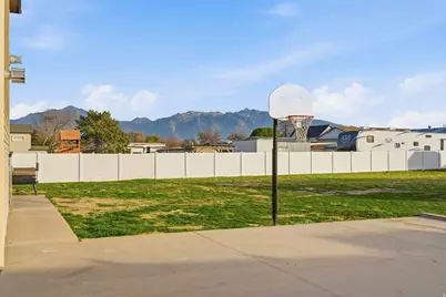2949 W 7268 S, West Jordan, UT 84084 - Photo 36