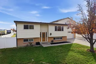 2949 W 7268 S, West Jordan, UT 84084 - Photo 2