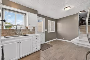 2949 W 7268 S, West Jordan, UT 84084 - Photo 10