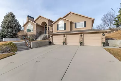 1129 E Sanders Rd, Sandy, UT 84094 - Photo 2