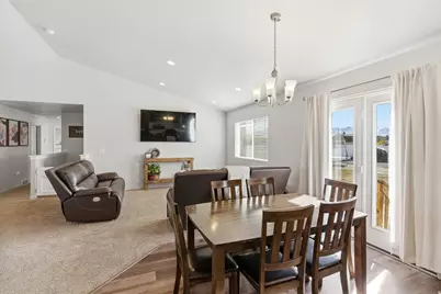 784 Frontier Rd E, Grantsville, UT 84029 - Photo 16