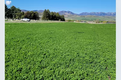 377 E 8900 S, Paradise, UT 84328 - Photo 6