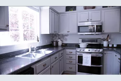 5561 W Geronimo Way, West Jordan, UT 84081 - Photo 8