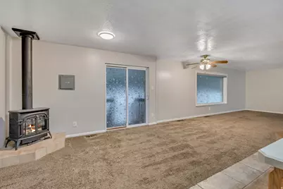 2862 E Pamela Dr, Cottonwood Heights, UT 84121 - Photo 12