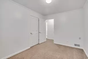 2862 E Pamela Dr, Salt Lake City, UT 84121 - Photo 8