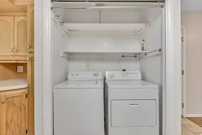 2862 E Pamela Dr, Cottonwood Heights, UT 84121 - Photo 16