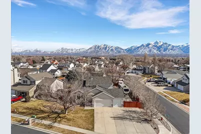8271 S 2440 W, West Jordan, UT 84088 - Photo 34