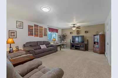 8271 S 2440 W, West Jordan, UT 84088 - Photo 10