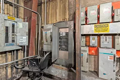 1926 S Pioneer Rd, Salt Lake City, UT 84104 - Photo 46