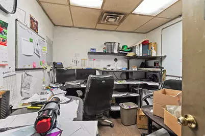 1926 S Pioneer Rd, Salt Lake City, UT 84104 - Photo 12