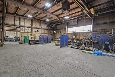 1926 S Pioneer Rd, Salt Lake City, UT 84104 - Photo 26