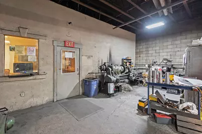 1926 S Pioneer Rd, Salt Lake City, UT 84104 - Photo 16